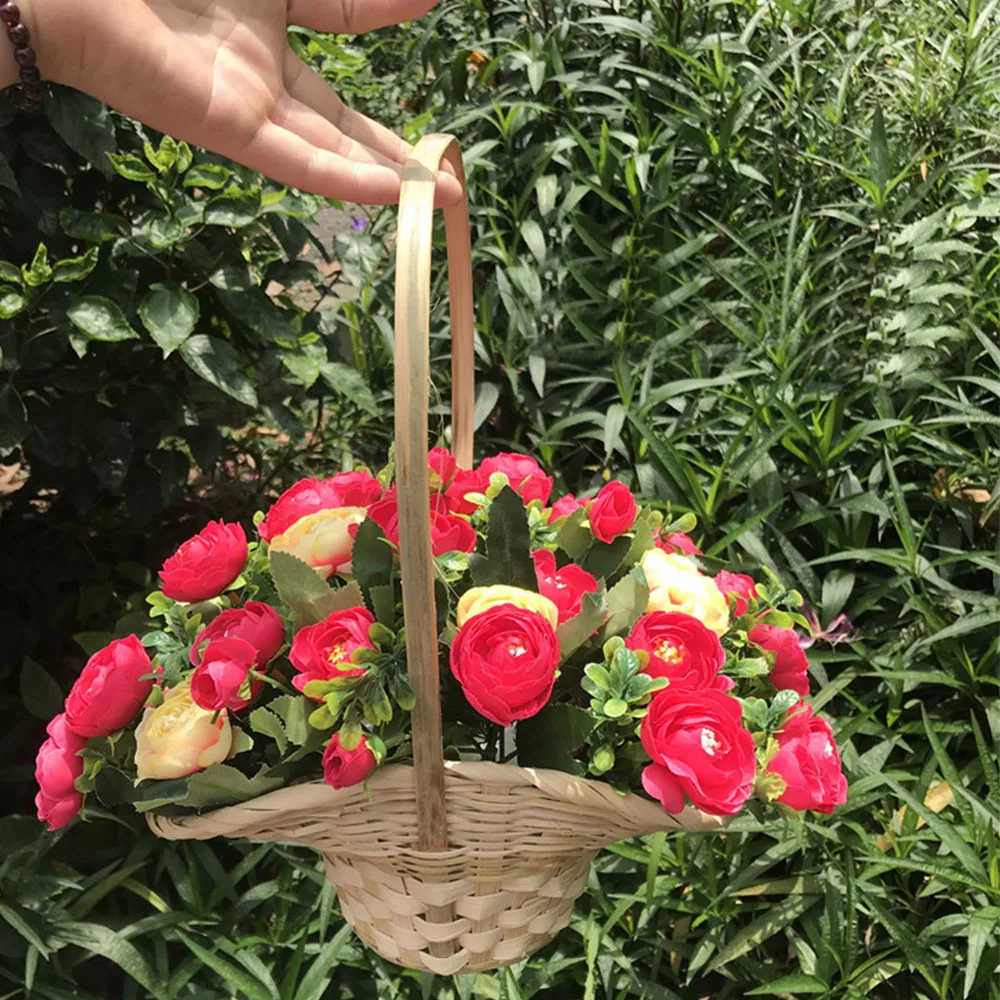 Плетеная корзина для подружки невесты с цветочным узором конфетти конфеты