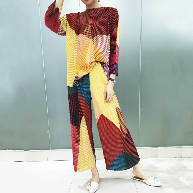 Костюм брючный женский стрейчевый Miyake плиссированный топ с длинным рукавом и