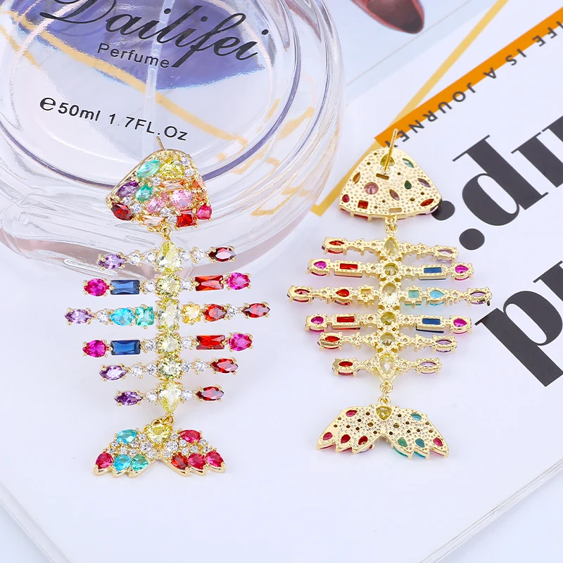 Открытым носком и разноцветными стразами костяные серьги Китая по оптовым ценам Для женщин длинные Позолоченные каплевидные серьги с квадратными модные Ушные Капли Ювелирные изделия XIUMEIYIZU 11,11 Лидер продаж