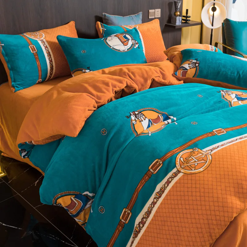 

European Style Luxury Velvet Printing Duvet Quilt Cover 150x200 Elastic Bed Fitted Sheet with Elastic Band King Size Bedding Set