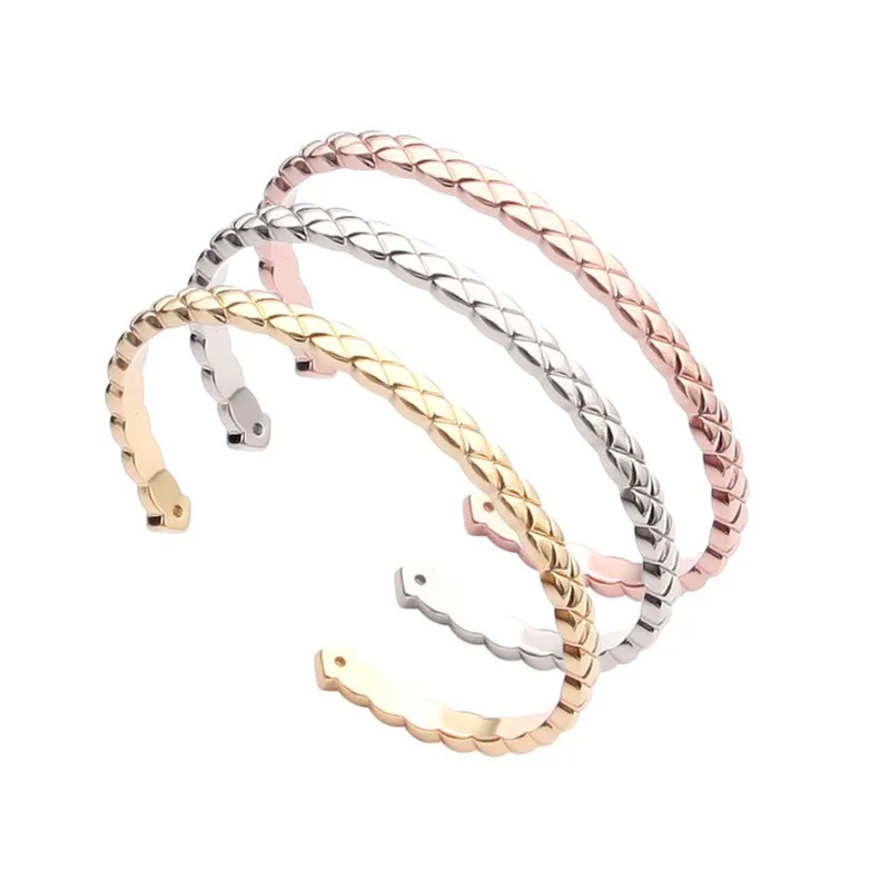 

Hot-selling Cutting Grain Cuff Bracelet Gold Plating Stainless Steel Jewelry