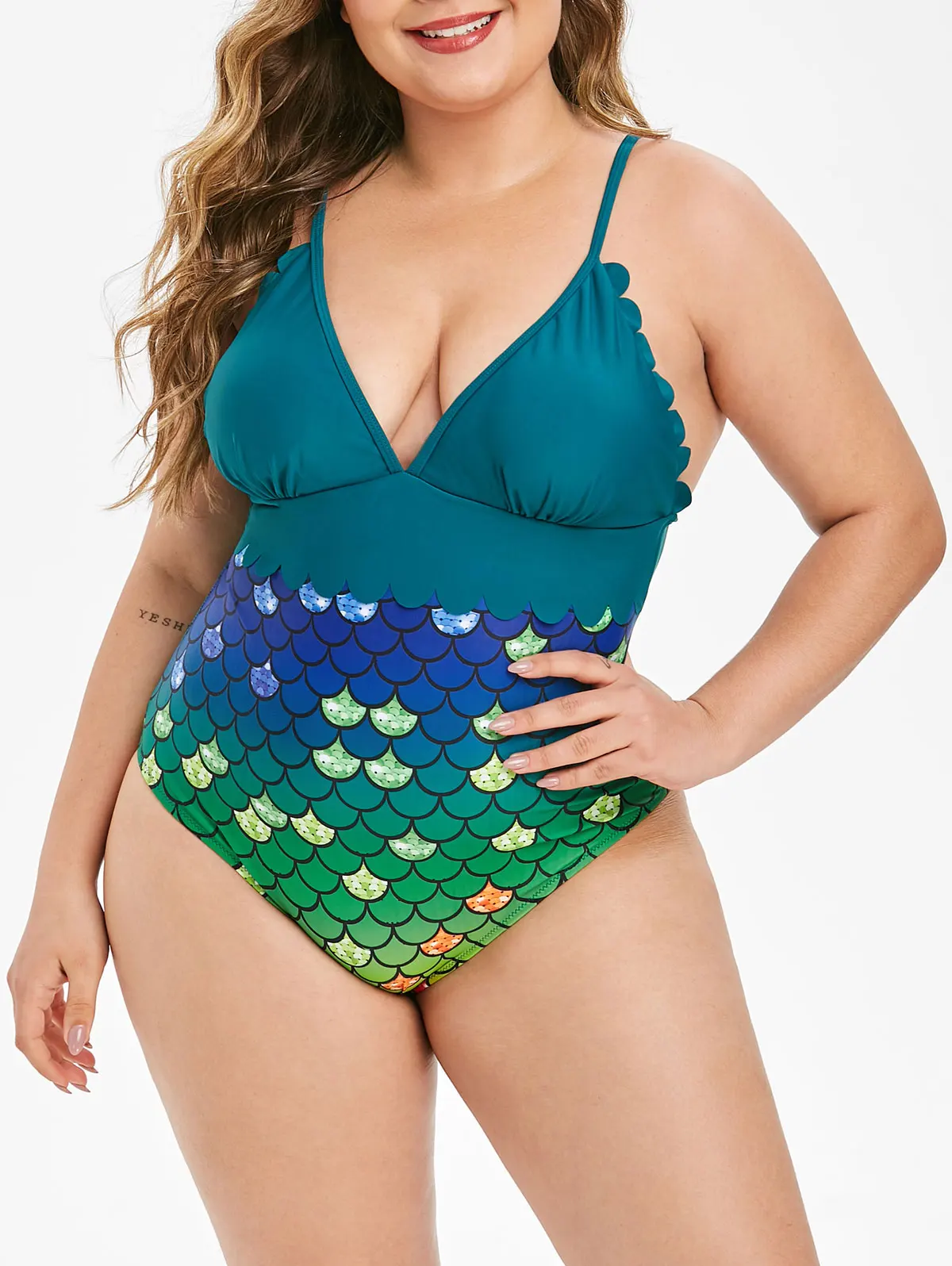 

Scalloped Scale Print Plus Size Mermaid One-piece Swimsuit