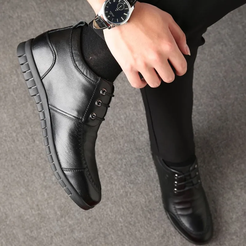 Кроссовки мужские из натуральной кожи Повседневные Удобные дышащие высотой 6 см