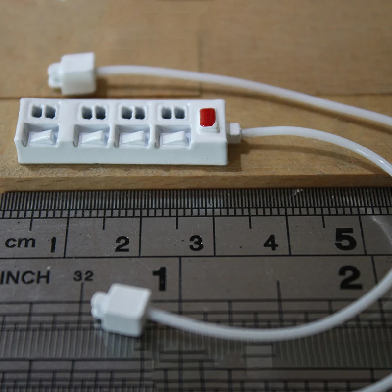 

1:12 Miniature Dollhouse Socket Charging Cable for Mini Mobile Phone Decoration Simulation toys Doll house