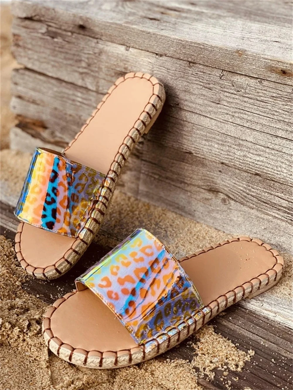 

2021 New Sandals Women Summer Fashion Bling Colorful Fish Mouth Comfortable Ladies Casual Slides 36-43 Big Home Beach Slippers