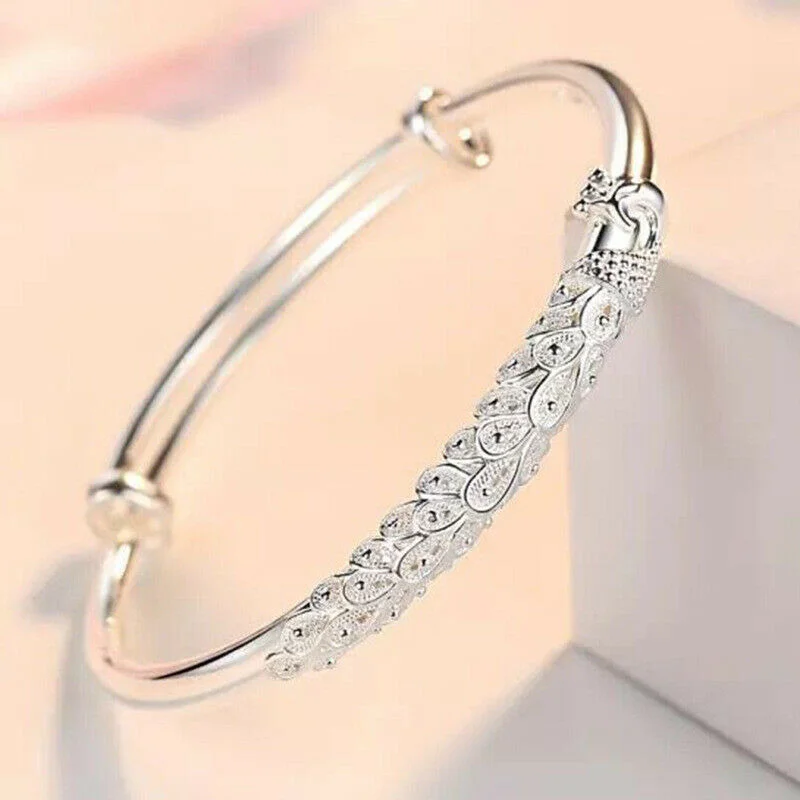 

Ladies Silver Plated Bangle Peacock Bracelet Cuff Jewellery Girlfriend Gift Bangles with Charms