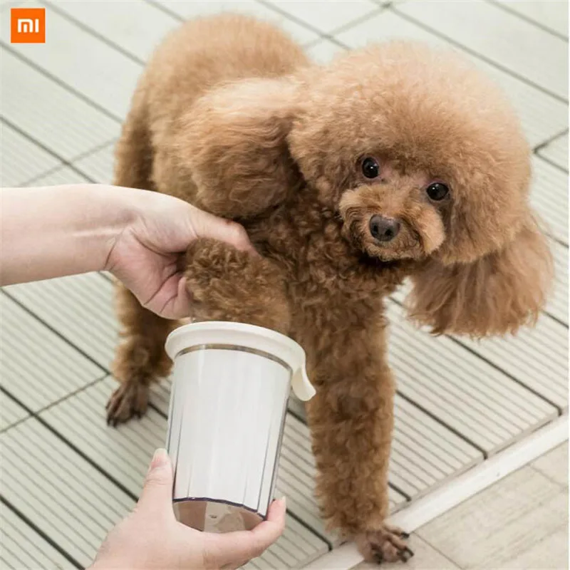 Новая Xiaomi Mijia щетка для собак Pet очиститель лап чашка силиконовый материал мягкий