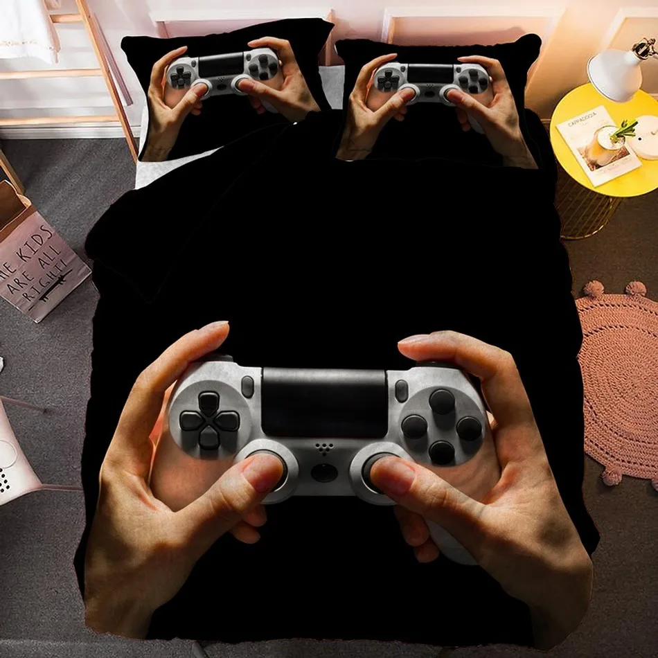 Набор постельного белья Pink Girl Gamepad с принтом игрового геймпада, для кроватей King, Queen и Single.