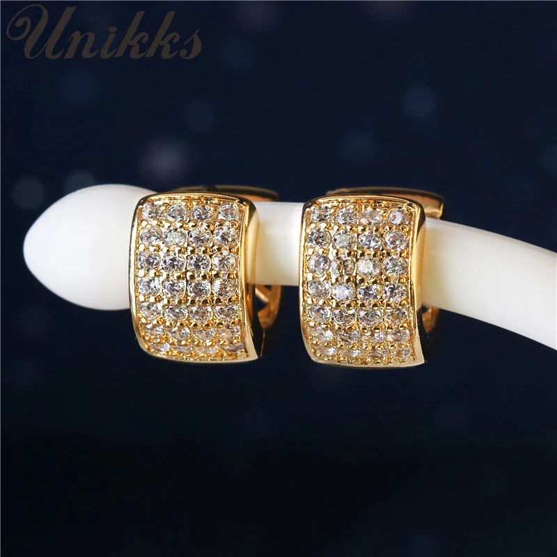 

Net red long creative earrings