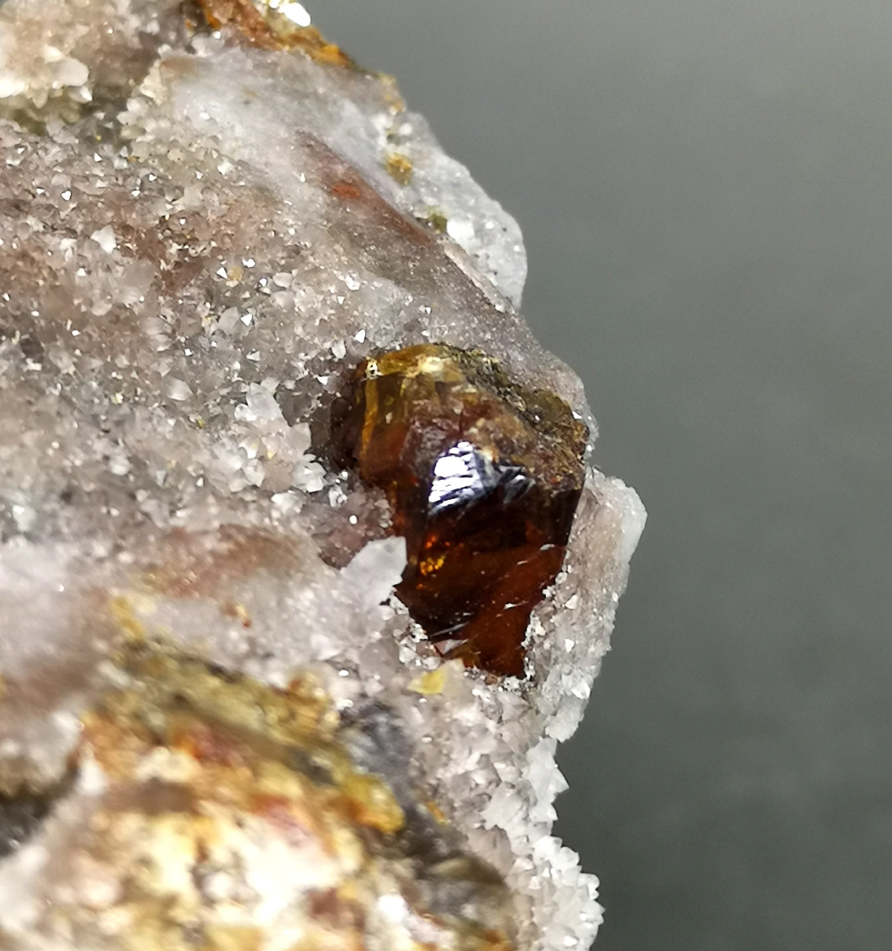 109 г натуральный редкий sphalerite минеральные хрустальные образцы камни и кристаллы