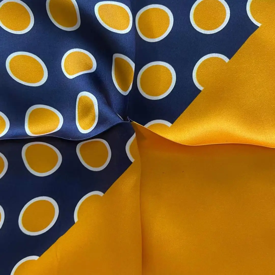 

Women Small Satin Silk Scarf Square Print Wrap Foulard Femme Handkerchief Bandana Neck Hair Skinny Tie Scarves Shawls 53*53cm