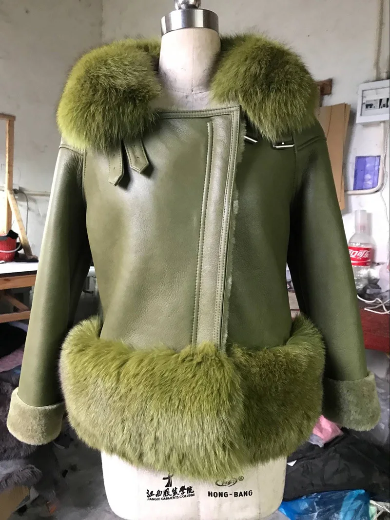 2020 new style fox fur collar oversized fox fur hem lambskin high quality jacket women short fur all-in-one fur jacket
