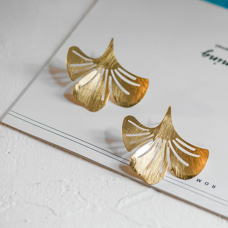 Fever & Free винтажные золотые Висячие серьги для женщин поношенные в форме золотых