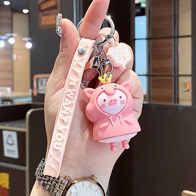 

Creative Raincoat Piglet Key Chain Lady Lovely Soft Rubber Doll Car Key Ring Accessories Letter Silicone Leather Rope Key Chains