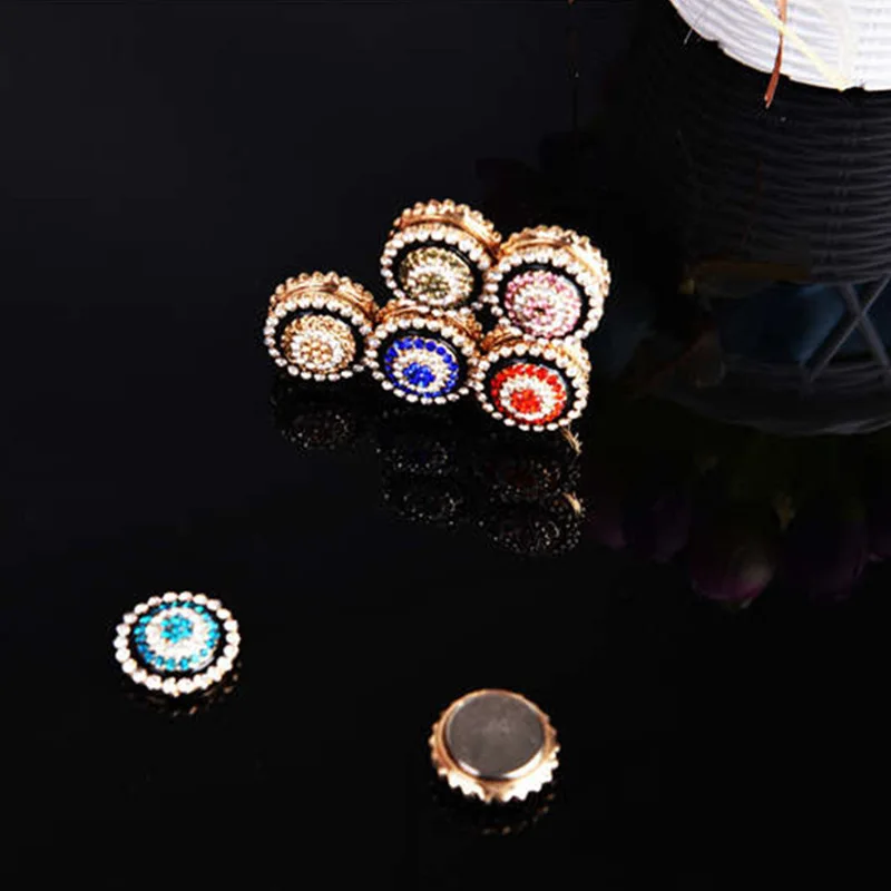 

2pcs Safe Hijab Rhinestone Brooch Pins Magnet Strong Metal Plating Brooches for Women Muslim Scarf Shawl Clothing Accessories