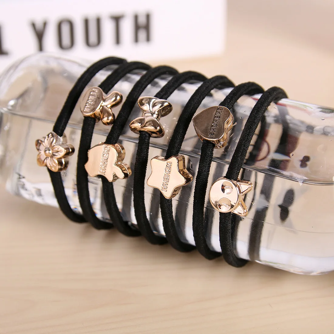

Fashion 10 Pcs/Lot Women Girl Black Cute Rubber Elastic Bands Ponytail Holder Random Cartoon Hair Rope Accessories