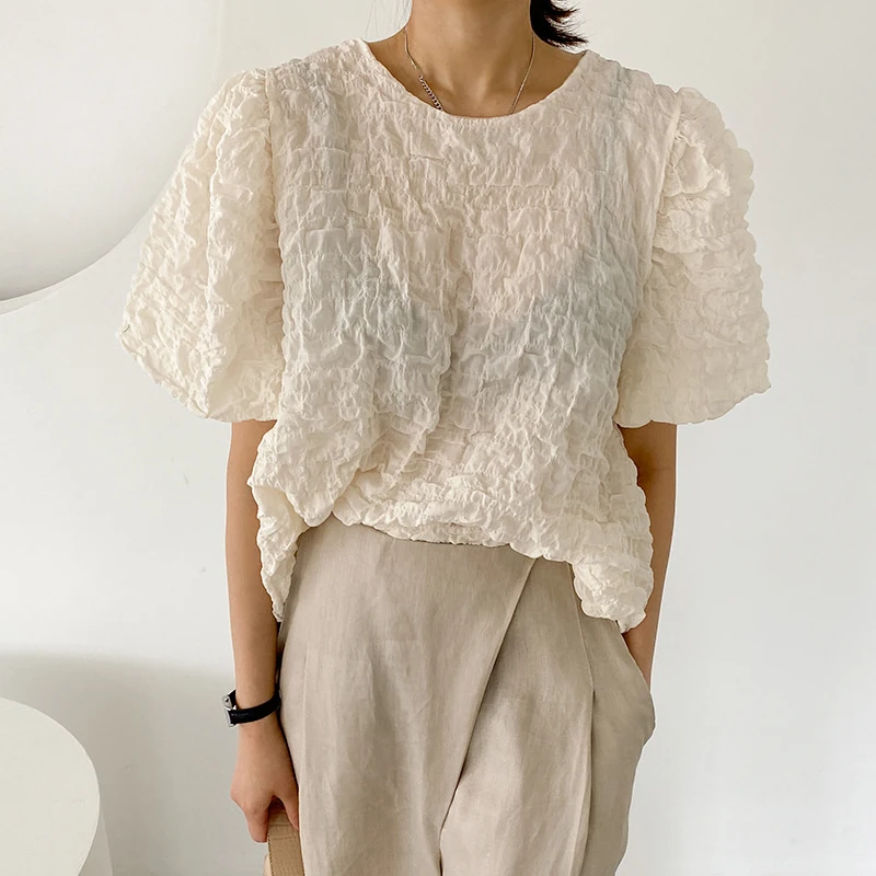 

Chic Folds Shirt Women Summer New Crewneck Puff Sleeve Blouse Korean Loose Beige Cropped Tops Female