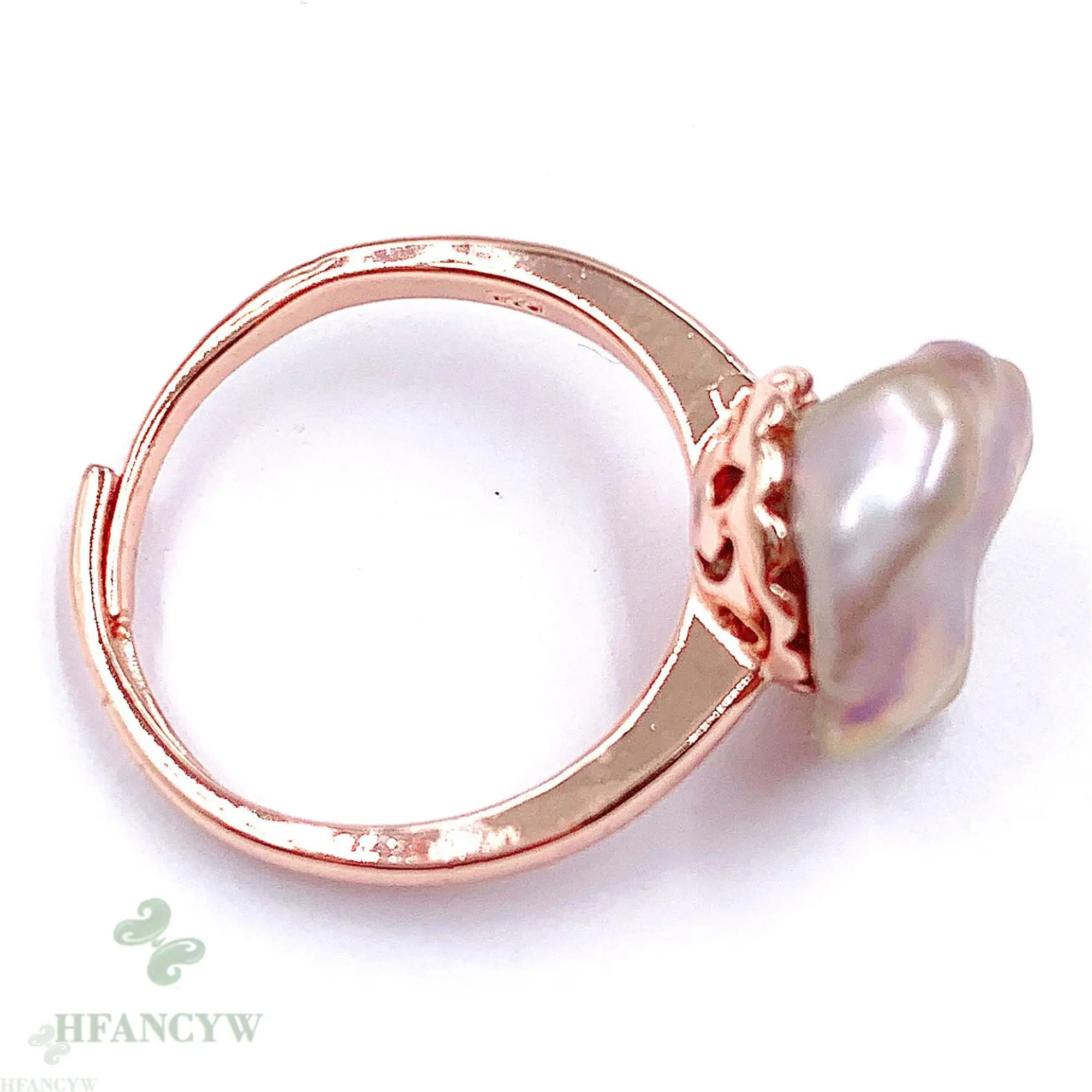 Женское кольцо из розового золота с искусственным жемчугом | Украшения и