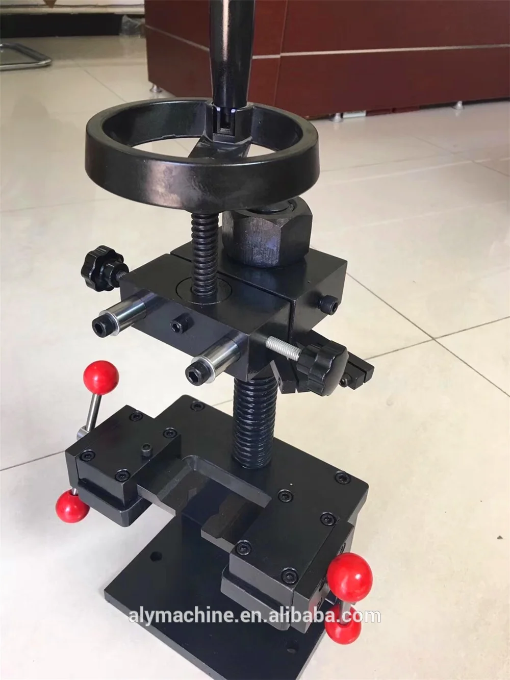 

common rail injector turnover disassemble repair fixture frame tool for CATT