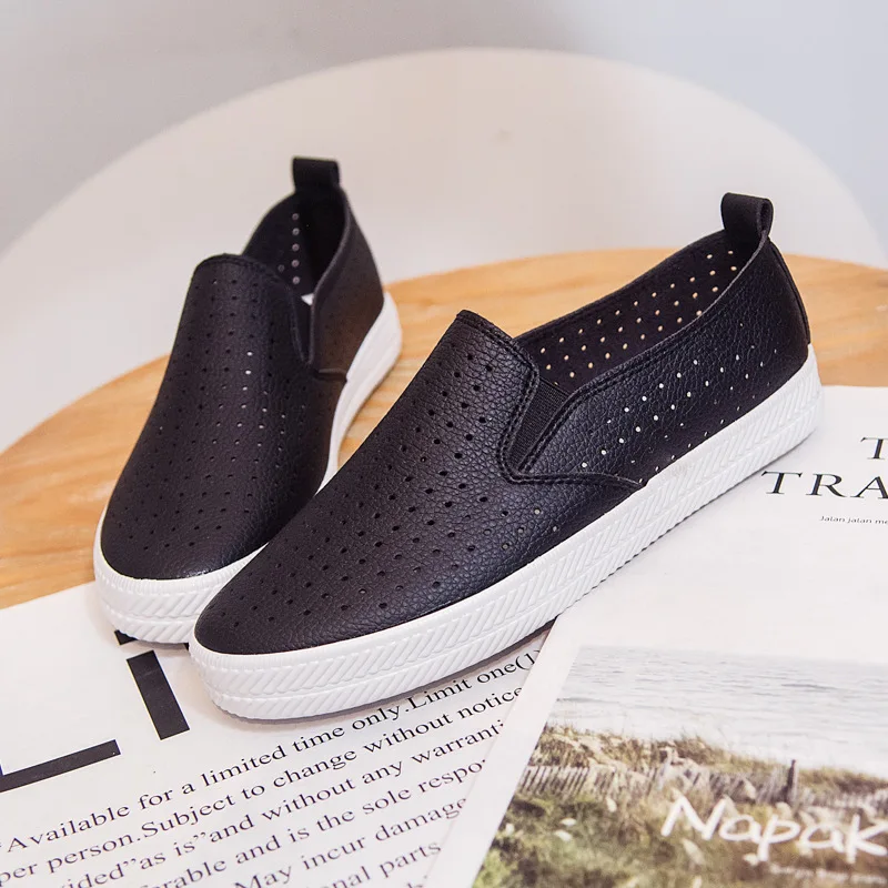 

Women Black Shoes 2021 Summer Lady White Sneakers Slip on Lazy Shoes Loafers Solid Color All Match Must Have Girls Casual Shoes