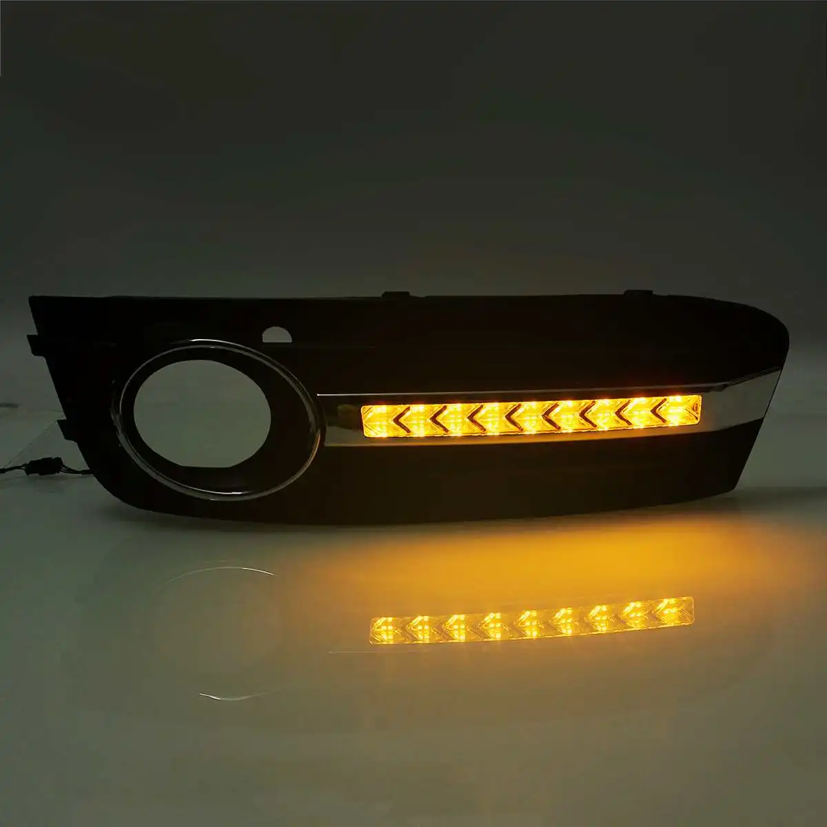 

2x Car Fog Light Grille Grill Cover Front Flowing LED Turn Signal Light Daytime Running Light Assembly For Audi A4 B8 2009-2011