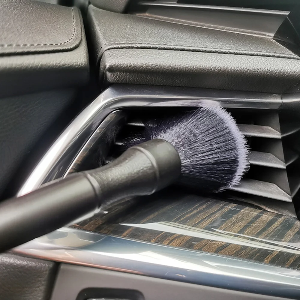 

1pcs Car Dash Duster Brush Ultra-Soft Detailing Brush Super Soft Auto Interior Detail Brush with Synthetic Bristles