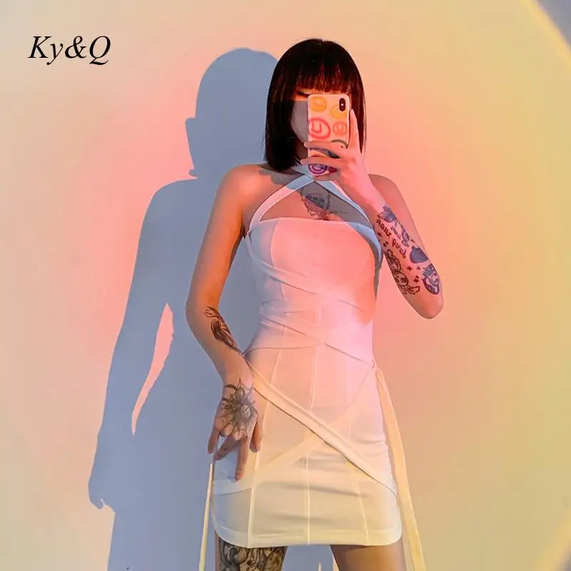 

2021 New White Halter Dress Summer Backless Bandage Sense of Design High Quality Temperament Women Chic Sexy Slim Dresses
