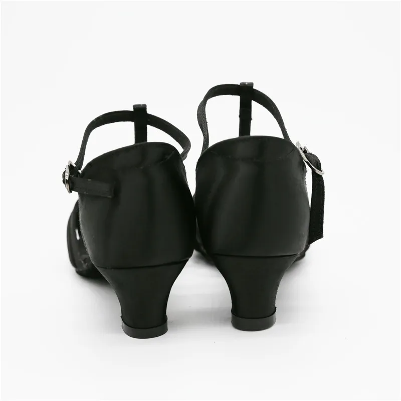 Туфли для латинских танцев девочек BD 604 мягкая сатиновая нескользящая обувь с