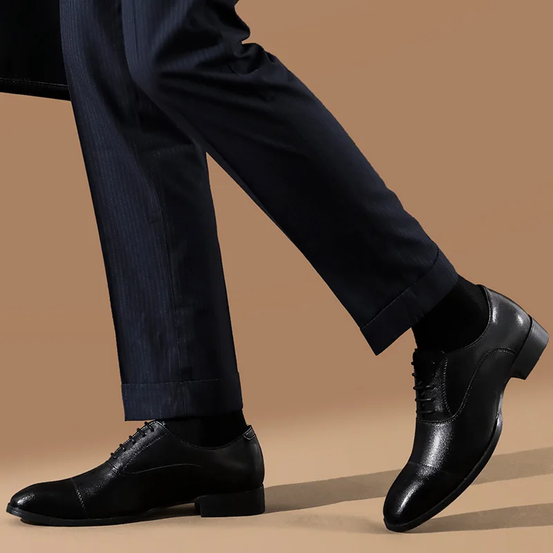 

2022 New Spring and Autumn Men's Leather Business Dress Shoes Men's Pointed Toe Strap Business Dress Large Size 38-46