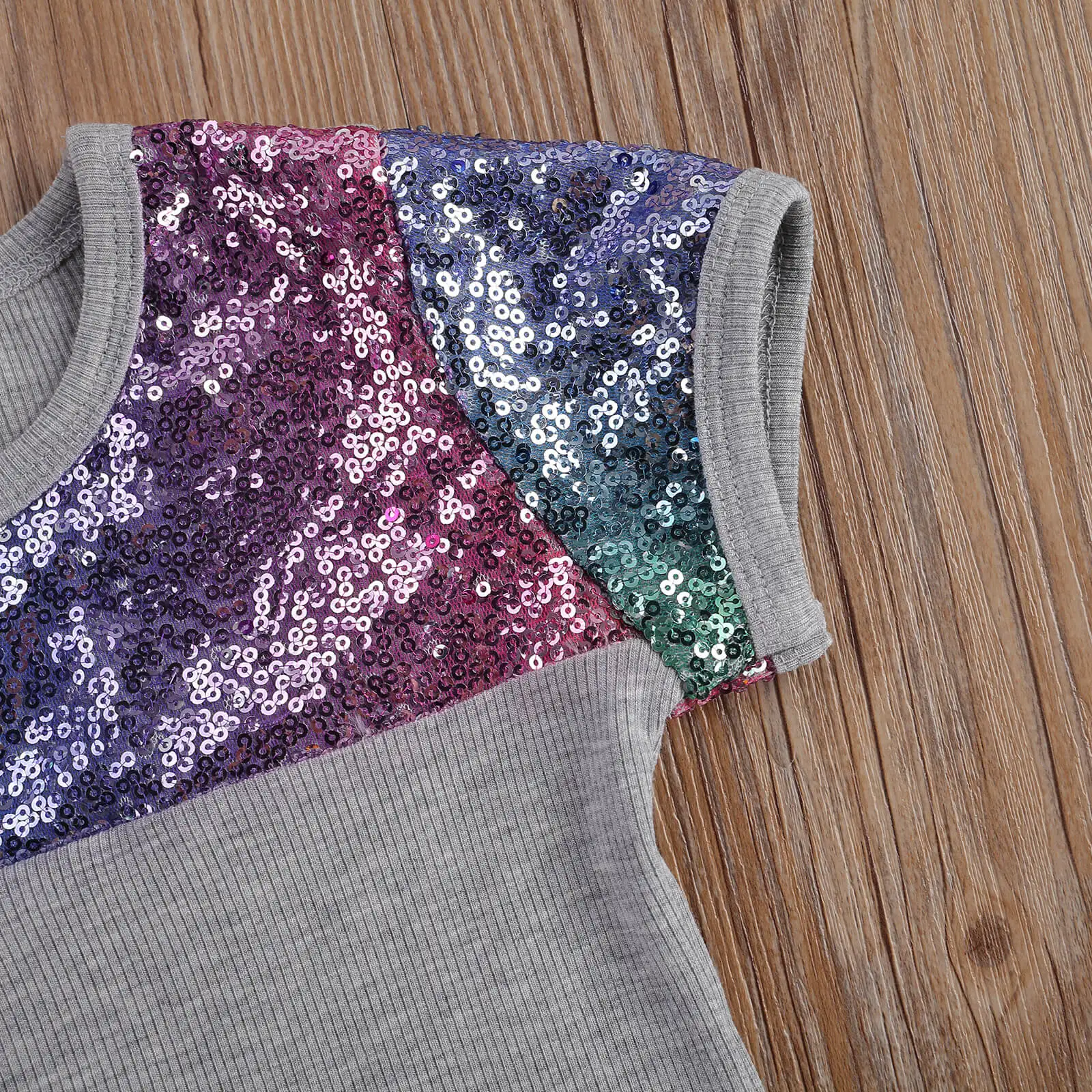 

Summer Kids Baby Girls Sequin Set Short Sleeve Top Elastic Sequin Shorts Casual Set Clothes 3-7Years