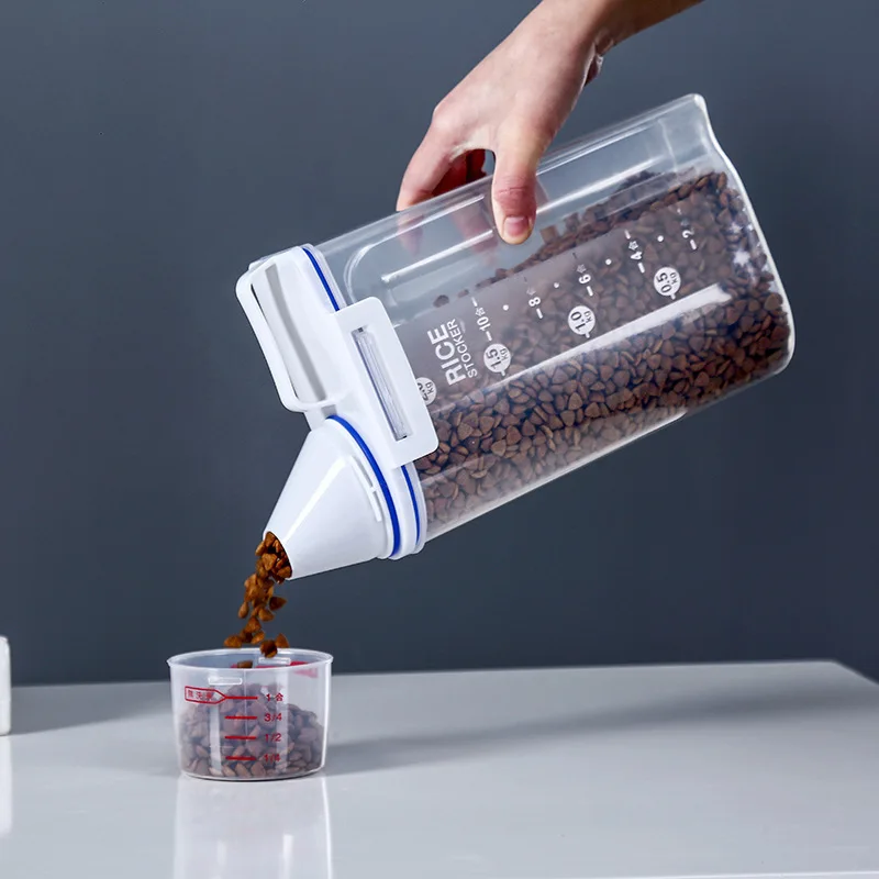 

Dog Food Barrel Box Pet Feeder Bucket Portable Pet Food Storage Tank Moisture Proof Sealed Storage Boxes With Measuring Cup 2 KG