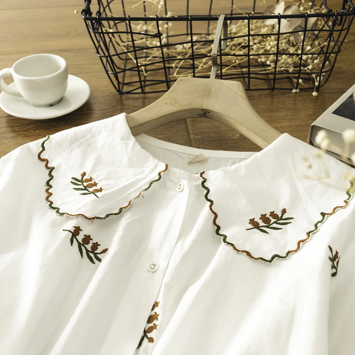 

2021 spring autumn new Japanese style small fresh embroidery Long Sleeve Shirt women's blouse top