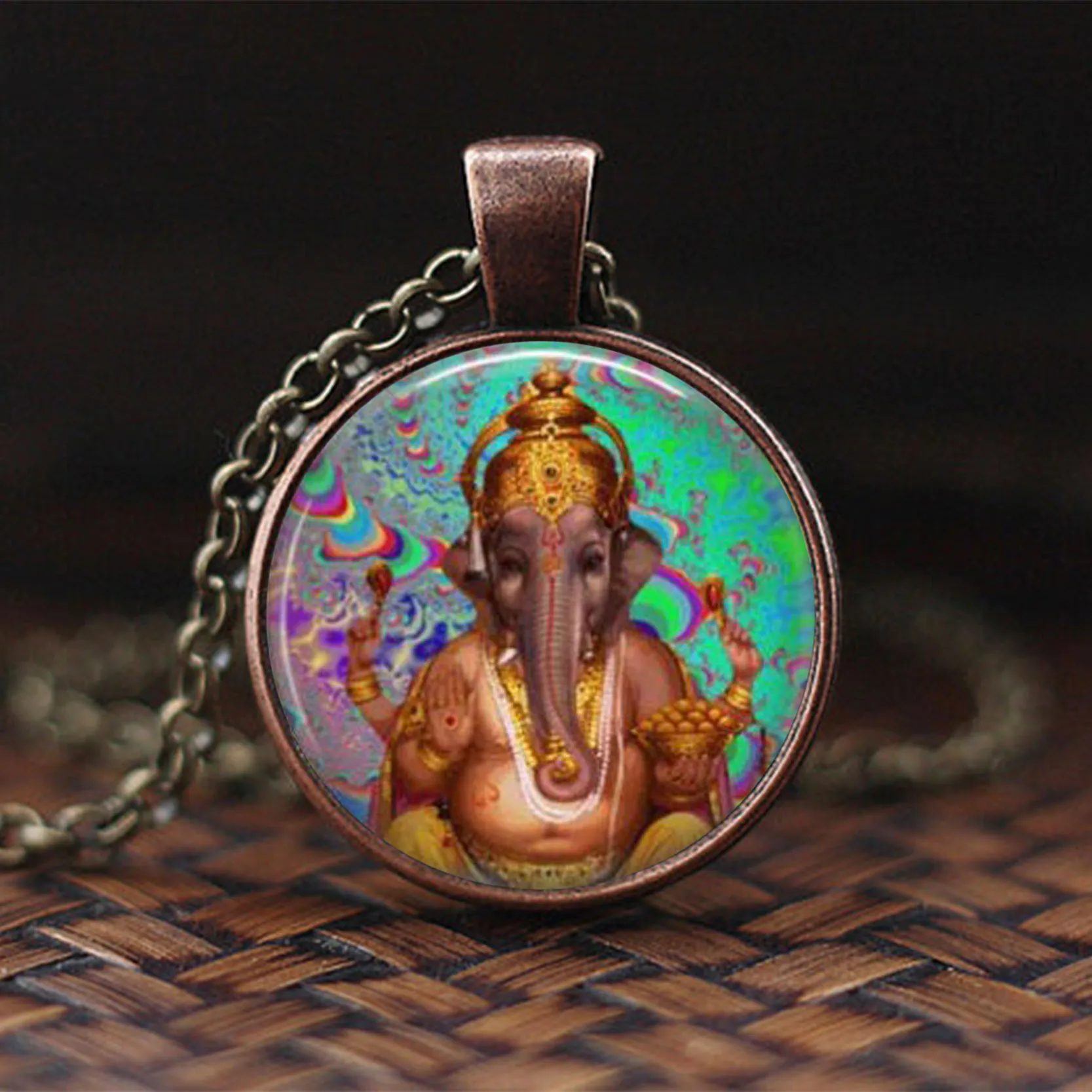 Индивидуальный ретро стеклянный подвесной брелок Медитирующий Будда ожерелье