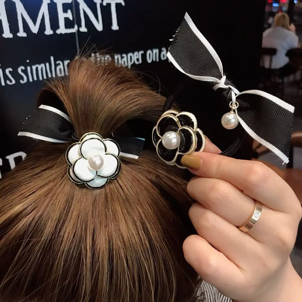 Одежда для девочек в Корейском стиле простой и глубоким вырезом декорированные