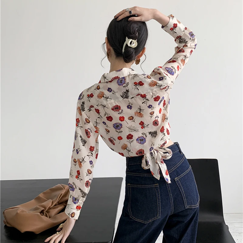 

XIZIHUPAN Floral Print Casual T Shirt For Women Notched Long Sleeve Bandage Slim Short Vintage Blouses Female 2021 Fashion Style