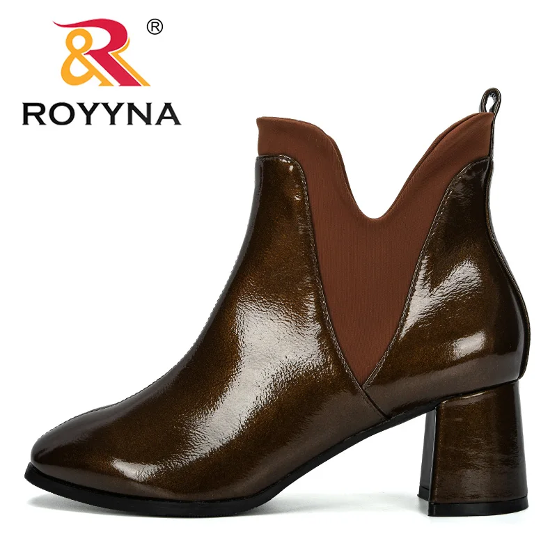 ROYYNA/Новинка года; дизайнерская зимняя обувь из блестящей микрофибры; женские ботильоны на высоком каблуке с острым носком; женские ботинки; zapatos mujer; модная обувь