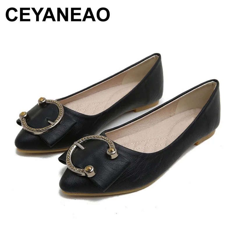 

CEYANEAO New Early Spring Round Buckle Flat Shoes Female Shallow Mouth Retro Wild Sweet Peas Shoes Large Size Women's Shoes
