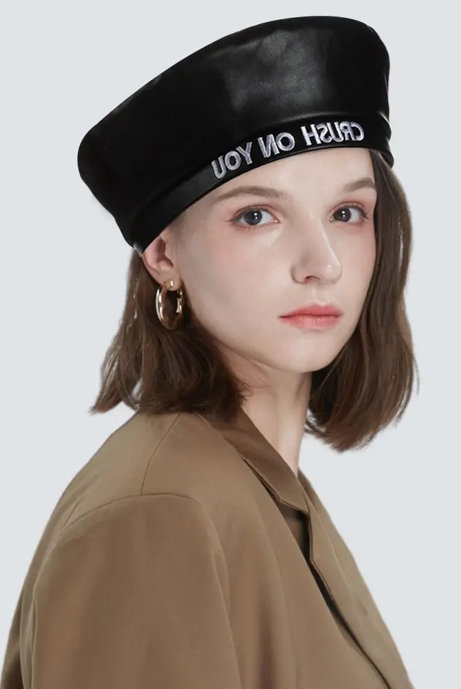 

PU Beret Women's Autumn Winter Newsboy British Vintage Street Painter's Hat Red Hat White Letter Berets