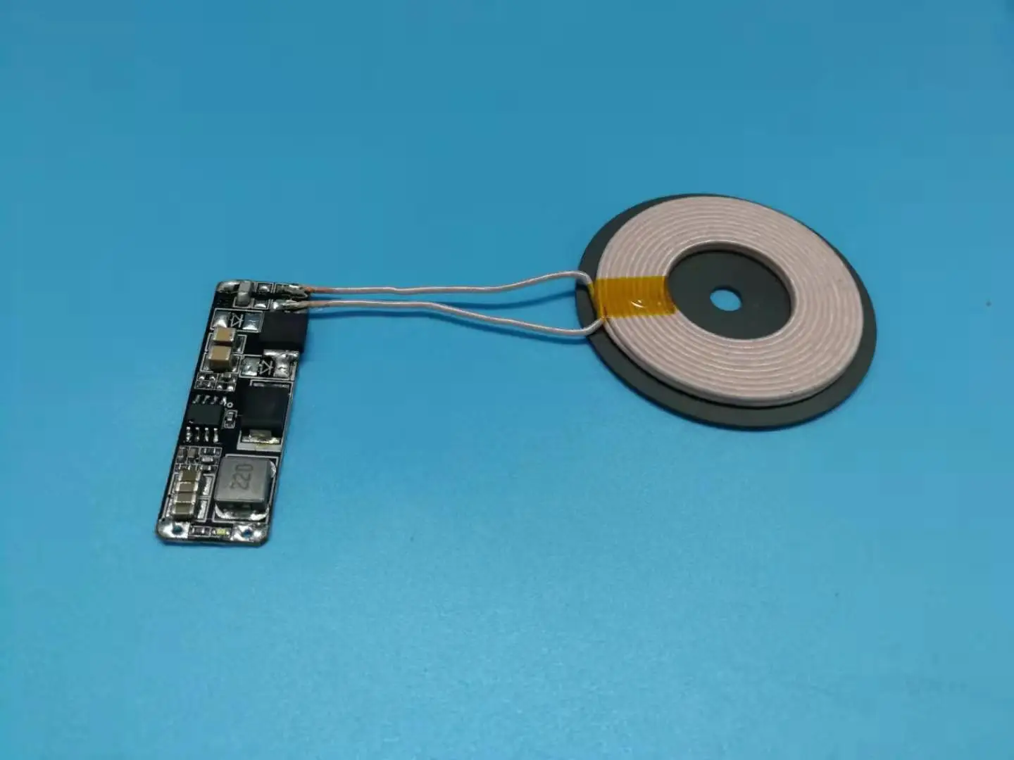 50 Вт высокомощный беспроводной источник питания Робот беспроводная зарядка пик