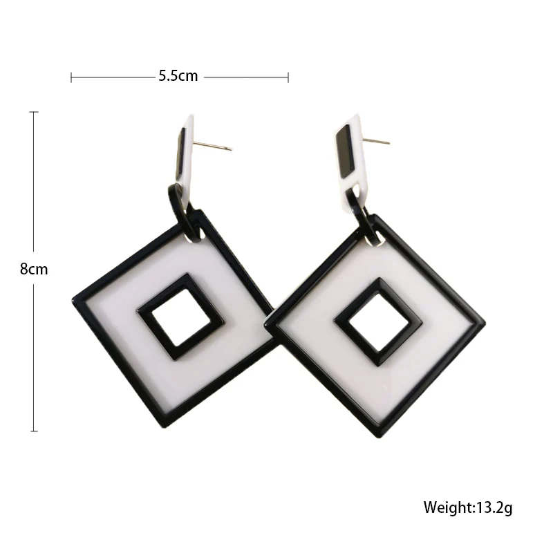 QUMENG 2020 большие геометрические панк серьги корейские черно белые акриловые