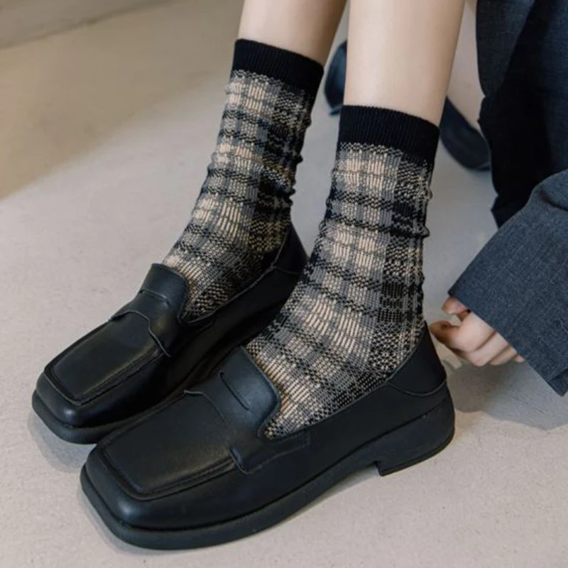 2 Pair Thick Keep Warm Winter Socks Women Fashion Long Cycling Cotton Socks Cute Vintage Flowers New In 2021 Street Style Calzin