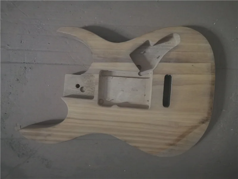 

Afanti Music DIY guitar DIY Electric guitar body (MW-409)