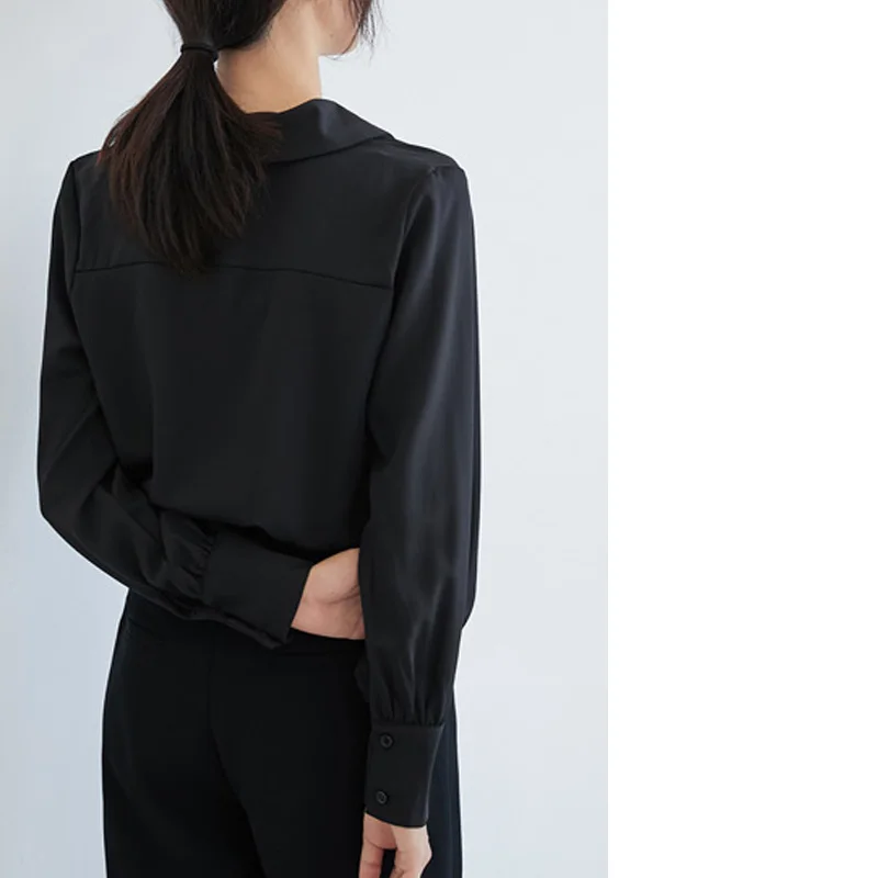 

Contrast Color Buckle Lantern Sleeve Hong Kong Temperament Joker Women Shirts Black V-collar Long Sleeves Chiffon Shirts 6456 50