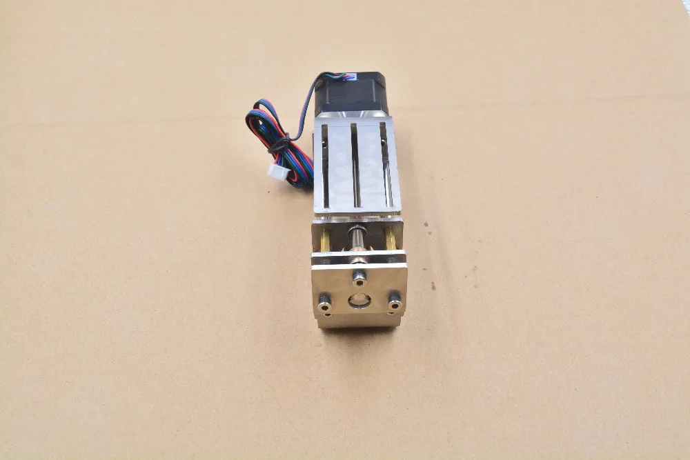 Деревообрабатывающий гравировальный станок скользящий стол 60 мм 150 ход 3 оси ЧПУ Z