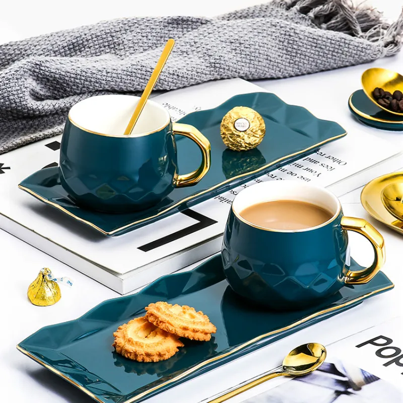 

Nordic Coffee Cup Set Porcelain European Office Creative Coffee Tea Cup and Saucer Reusable Kubek Na Kawe Home Drinkware QAB50BD