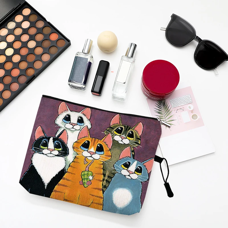 Espacioso bolso de cosméticos con estampado de gato de dibujos animados para mujer, bolsa de maquillaje a la moda, bolsa de cosméticos impermeable, bolsa de viaje para mujer, bolsa de aseo