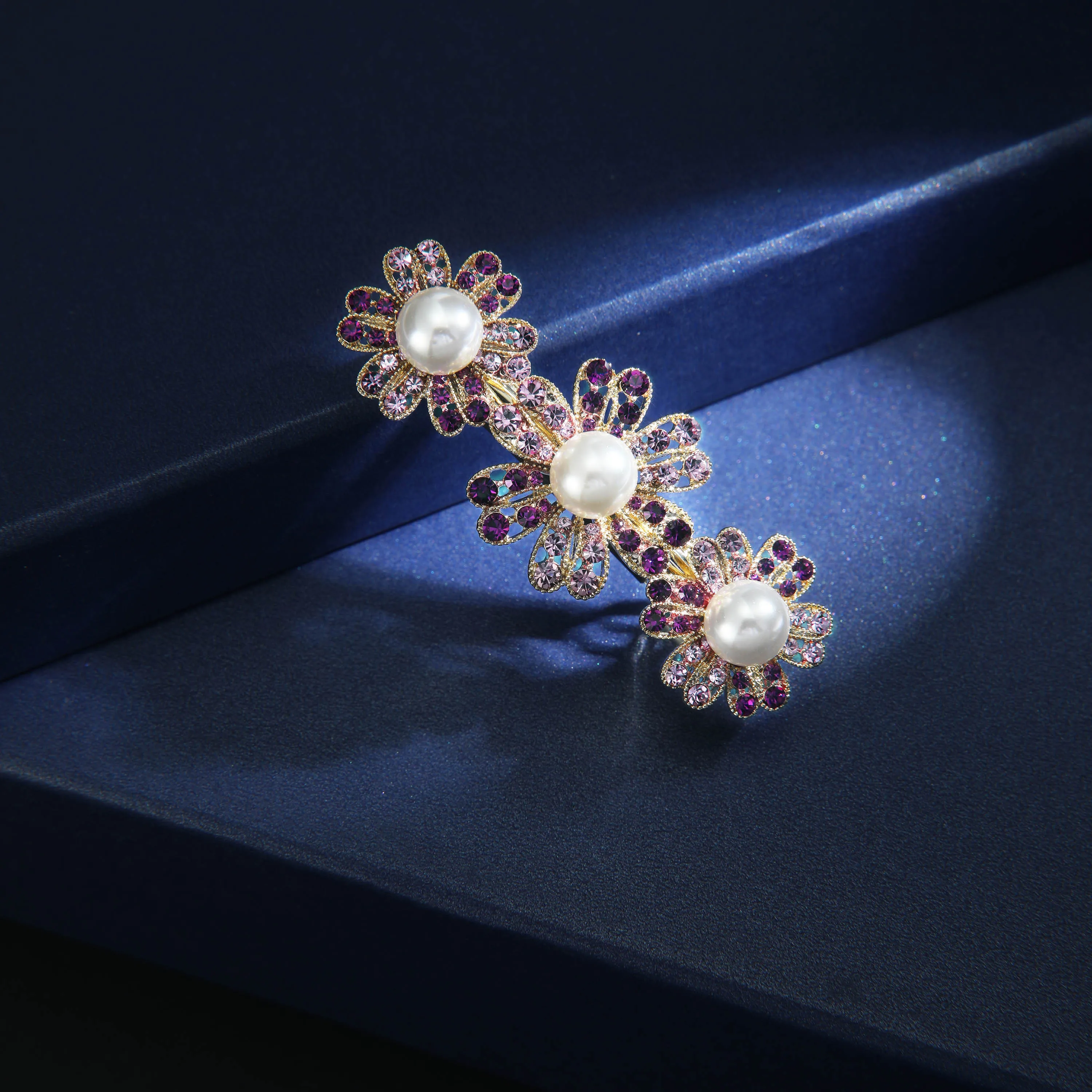 

1Pcs Fashion rhinestone Hair Clip Barrettes Crystal Pearl Hairpin Barrette Color flower Hair Claws hairgrips Hair accessories