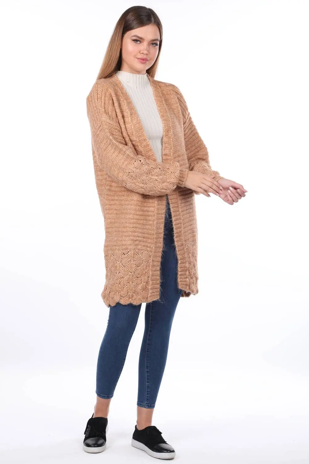 

Women Cream Knitted Pattern Detailed Knitwear Cardigan