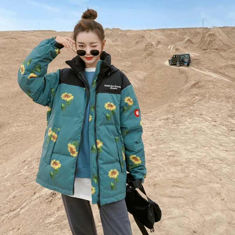 

Женская зимняя куртка, новинка 2021, парка большого размера в Корейском стиле, пальто из хлопка с капюшоном и принтом подсолнухов, модные топы ...