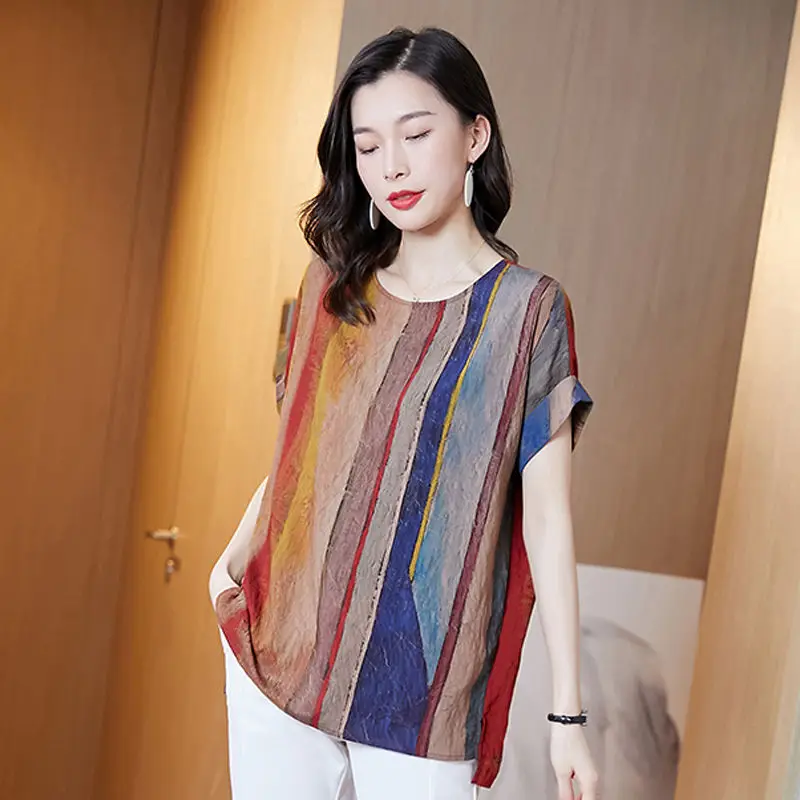 

Ice silk short sleeve shirt women's design niche 2021 summer new round neck retro shirt loose foreign style top